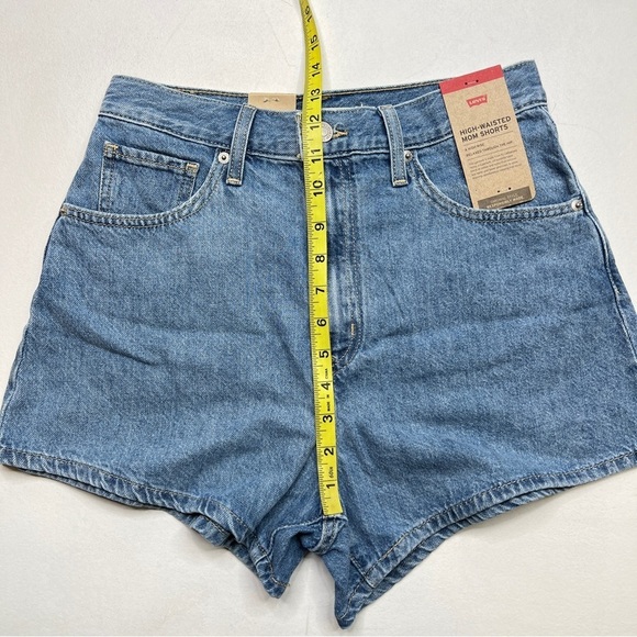 Levi’s High Waisted Mom Jean Shorts Size 29 - Picture 11 of 11